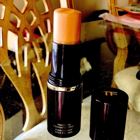 TRACELESS FOUNDATION STICK DISCONTINUED SHADE (7.5 CARAMEL) - Picture 2 of 5